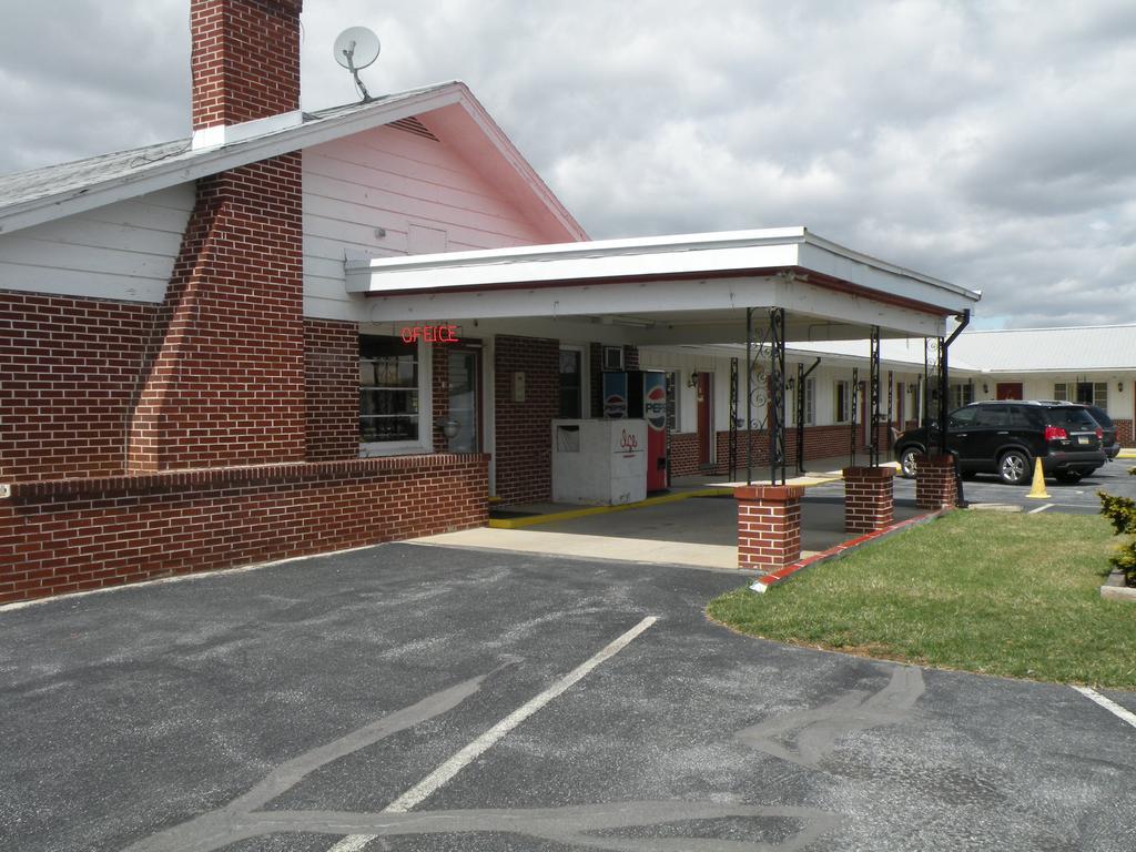 Scottish Inns Fayetteville المظهر الخارجي الصورة